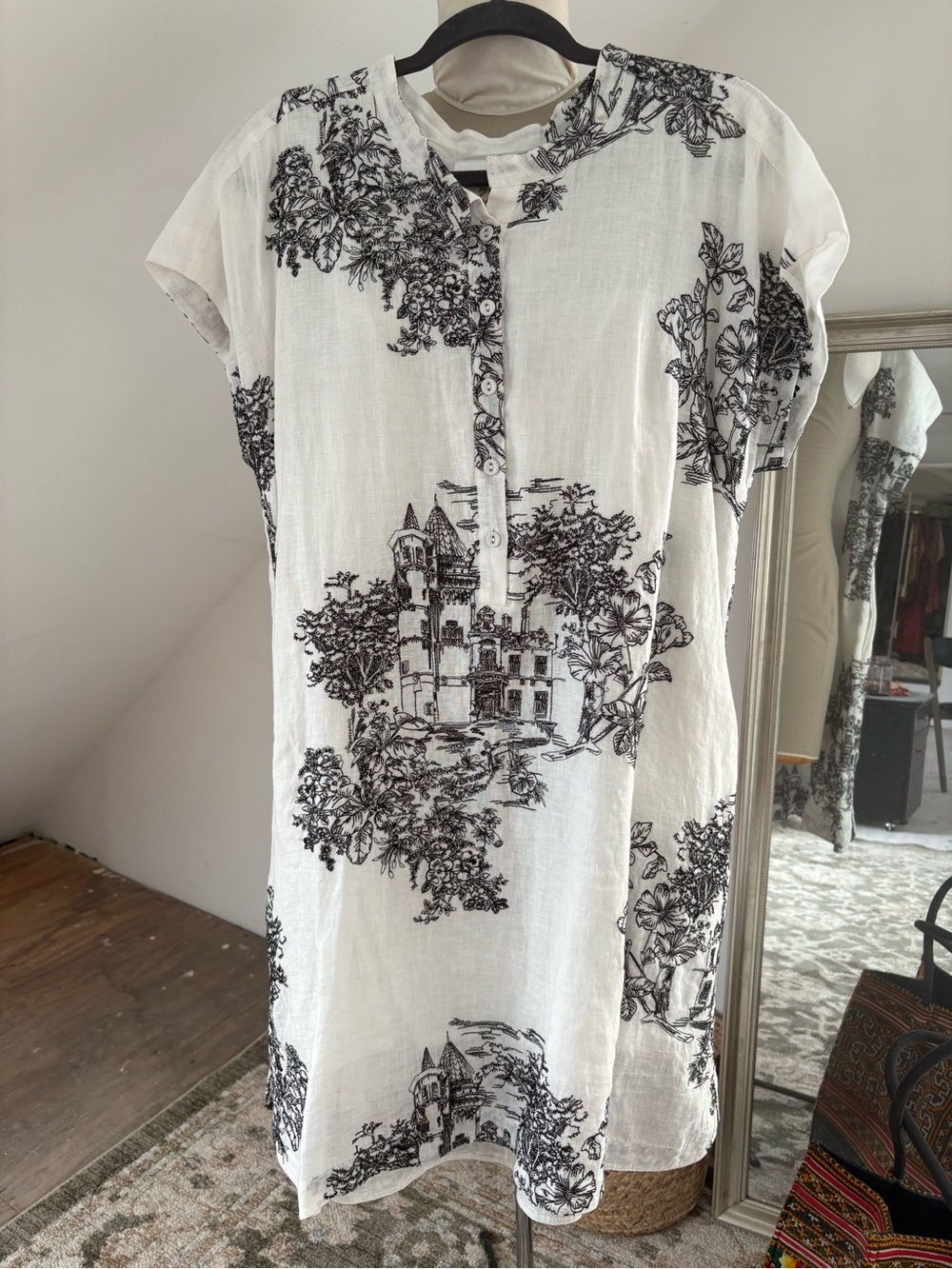 Johnny Was White lined Linen Tunic Dress with Black embroidery NWOT